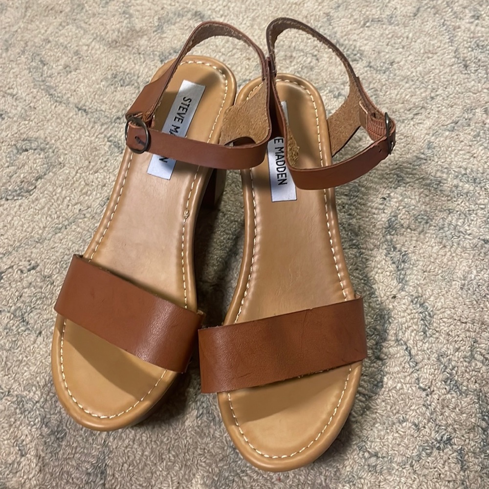 steve madden cognac brown leather heeled sandals size 8